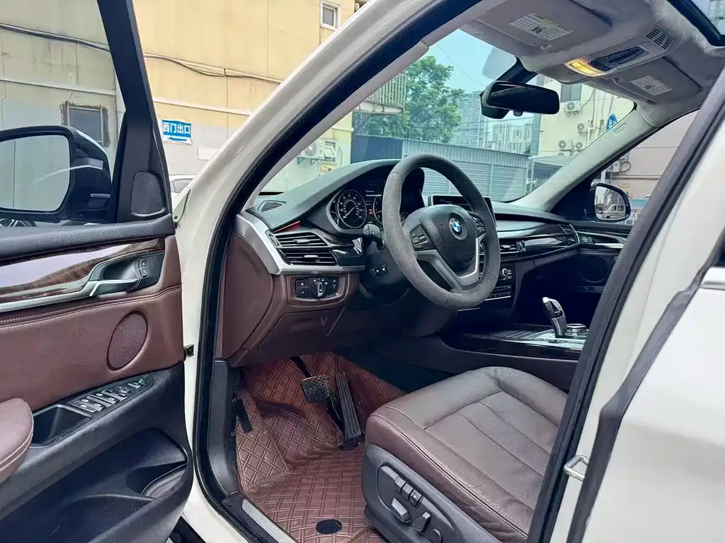 BMW X5 (Import) — миниатюра 4