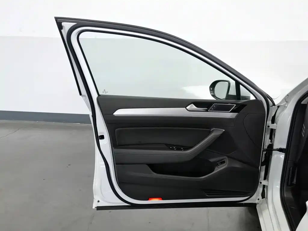 Volkswagen Viloran — миниатюра 8