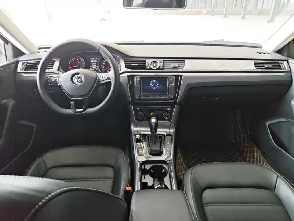 Volkswagen Passat — миниатюра 10