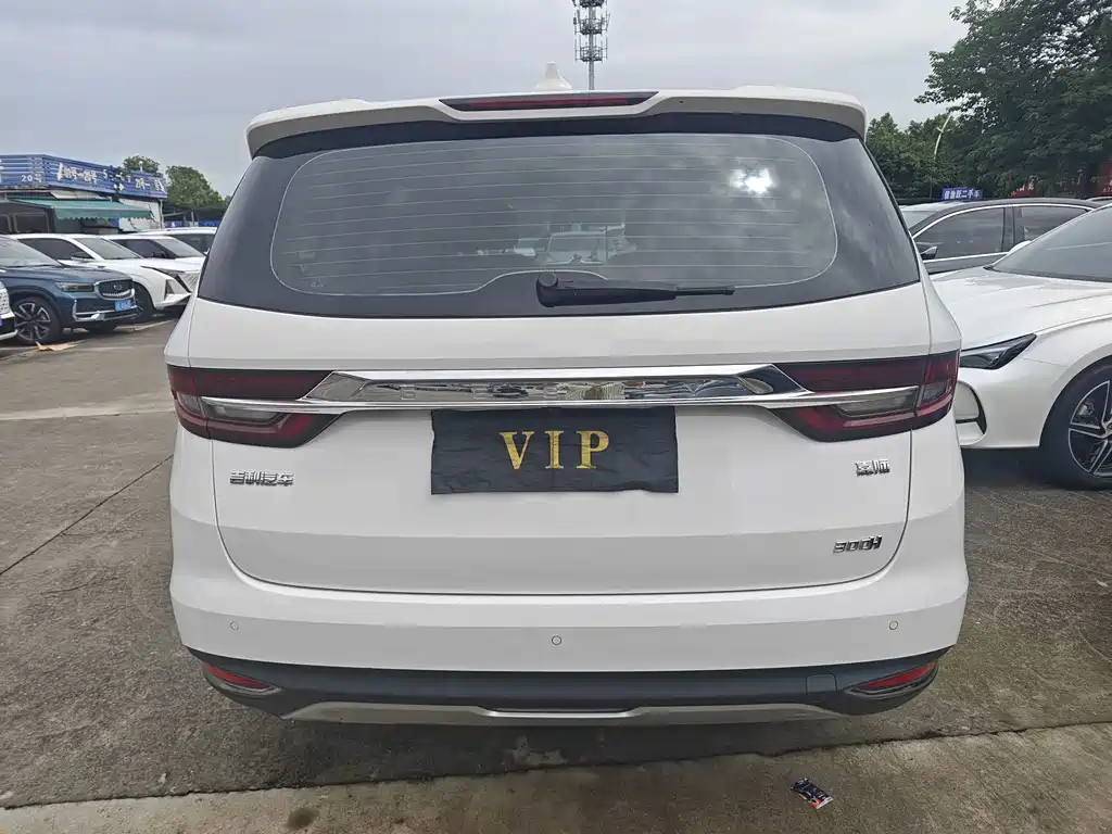 Geely Jia Ji — миниатюра 17