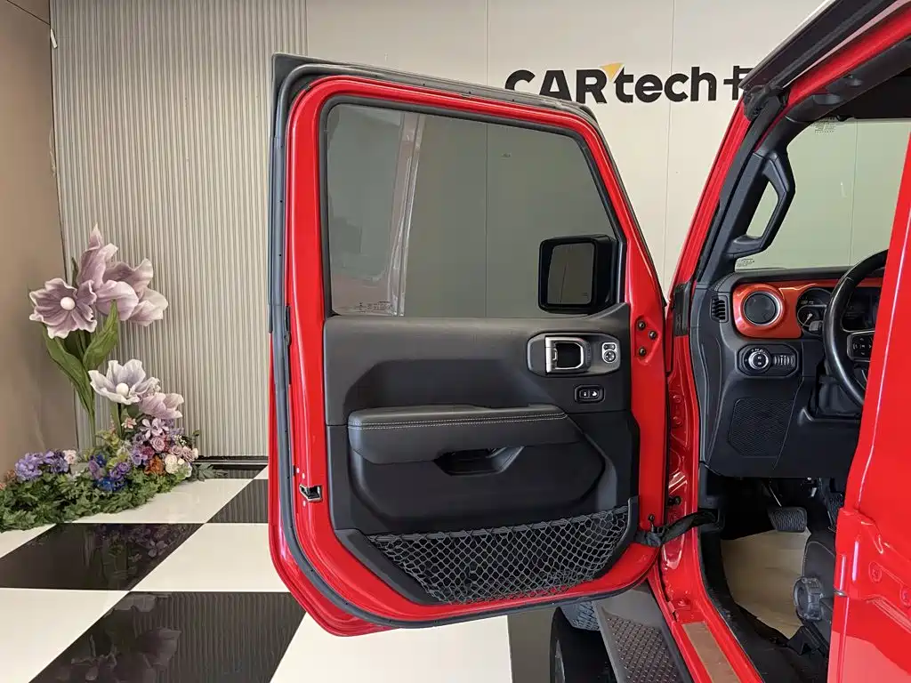 Jeep Wrangler — миниатюра 15