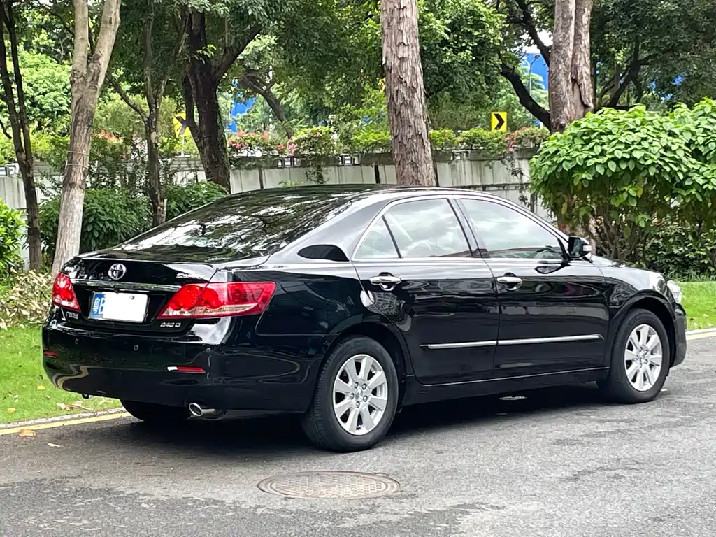 Toyota Camry — миниатюра 15