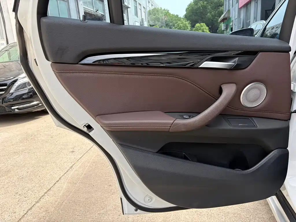 BMW X1 — миниатюра 16