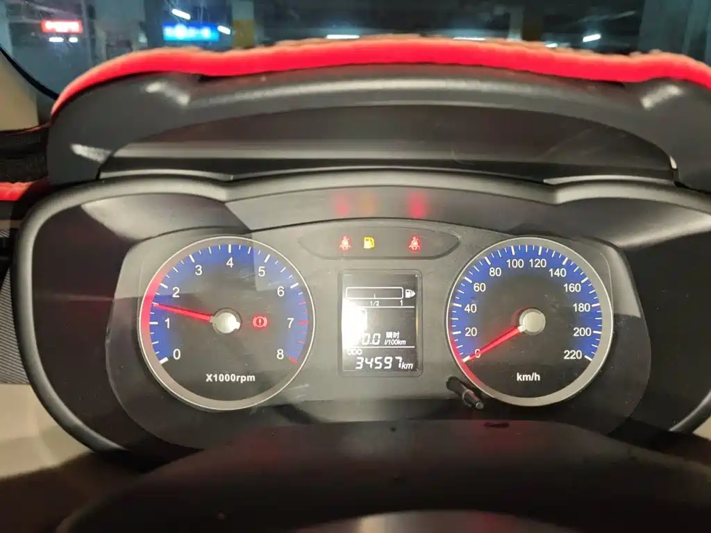 Venucia R50 — миниатюра 8