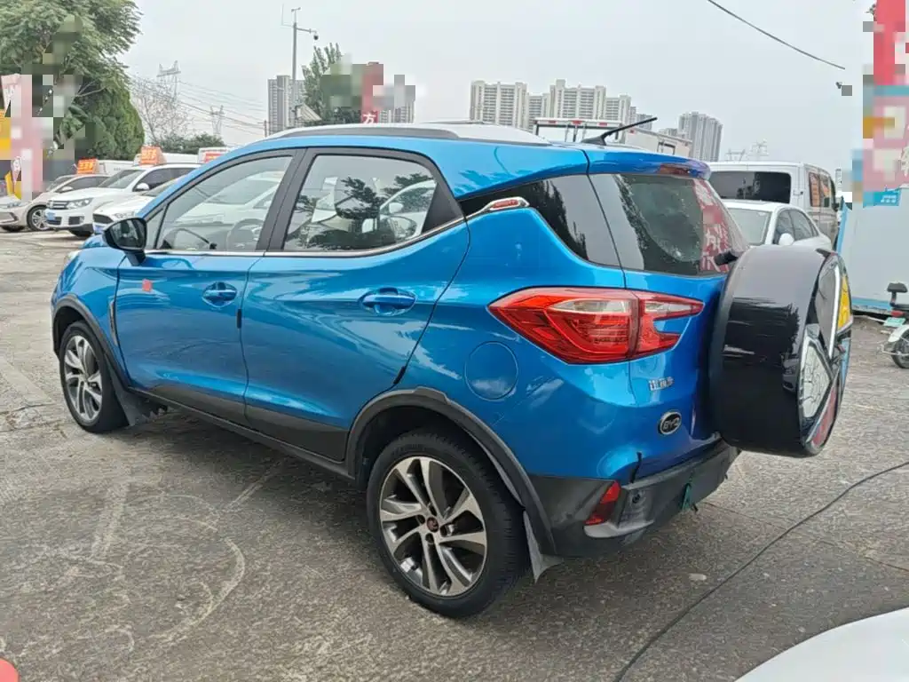 BYD Yuan — миниатюра 5