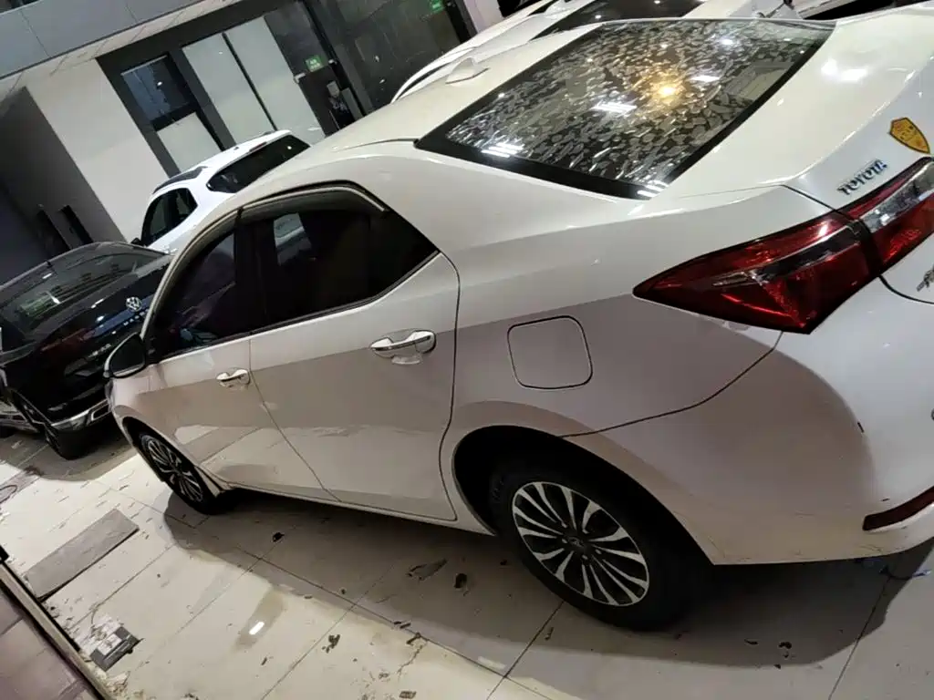 Toyota Corolla — миниатюра 4