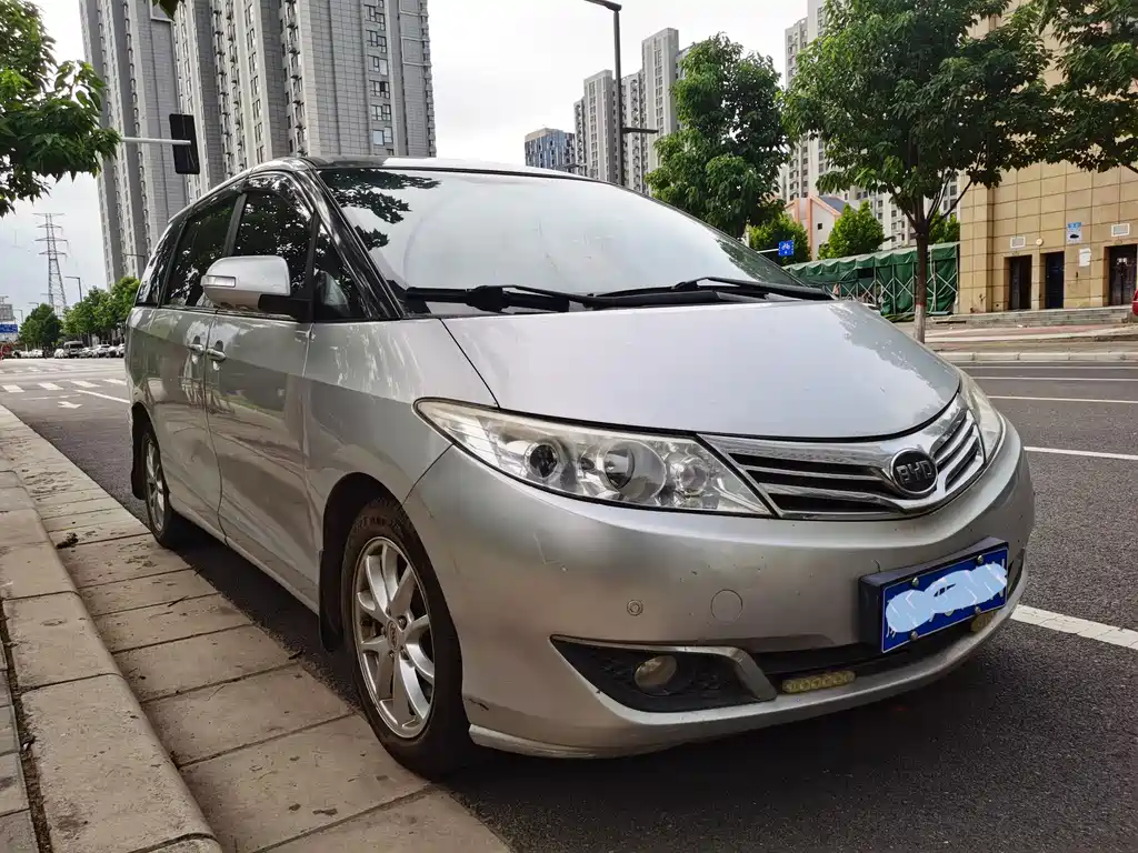 BYD M6 — миниатюра 4