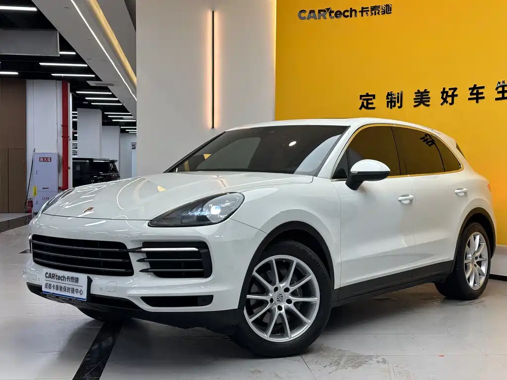 Porsche Cayenne 2021