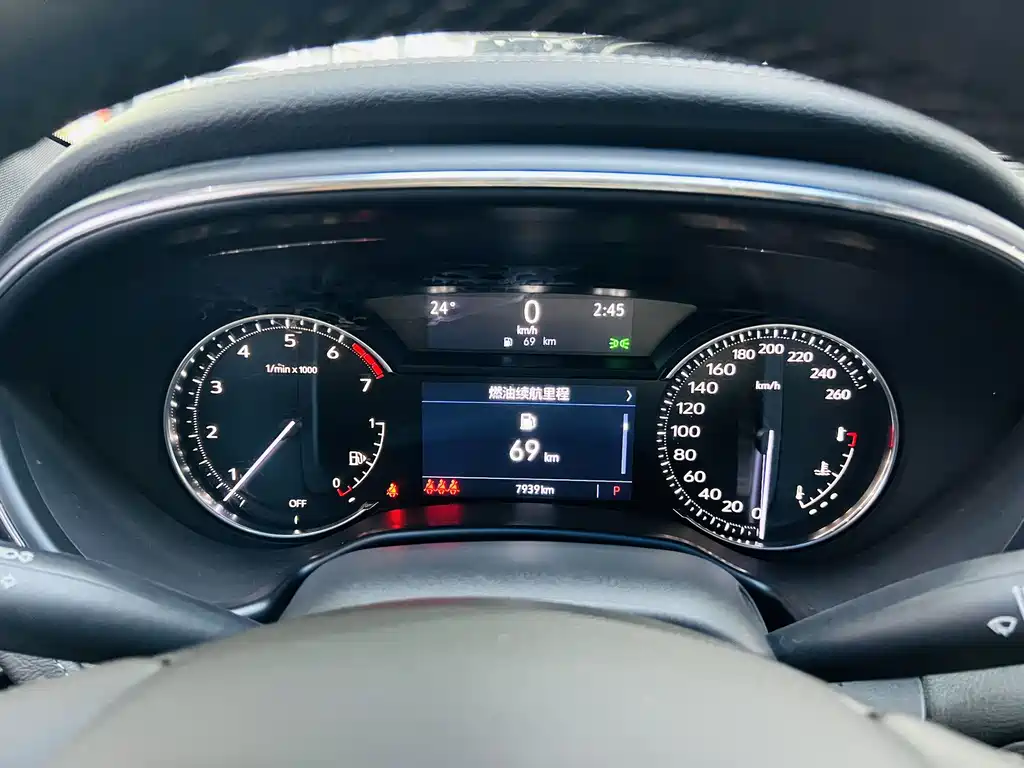 Cadillac CT5 — миниатюра 9