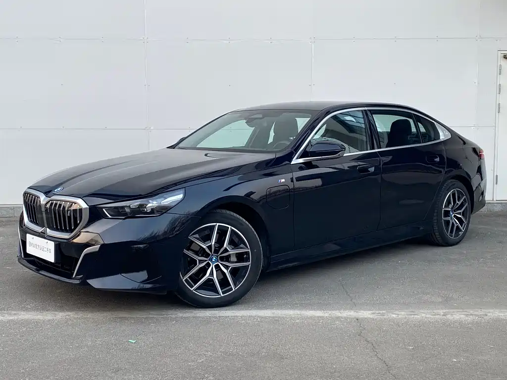 BMW I5