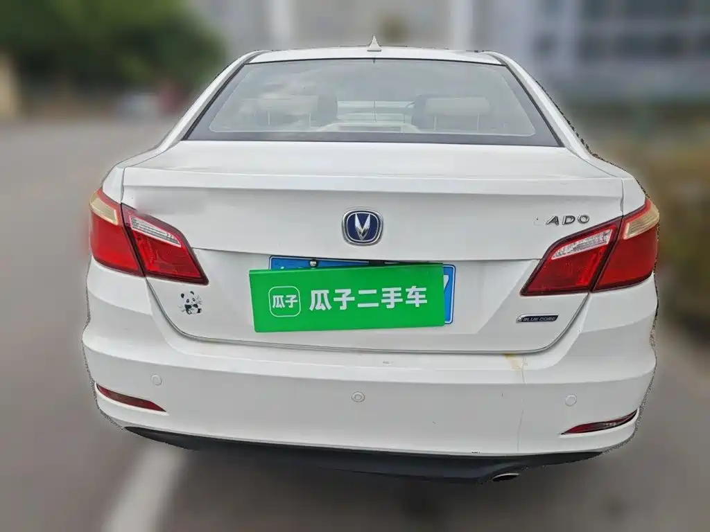 Changan Eado — миниатюра 3
