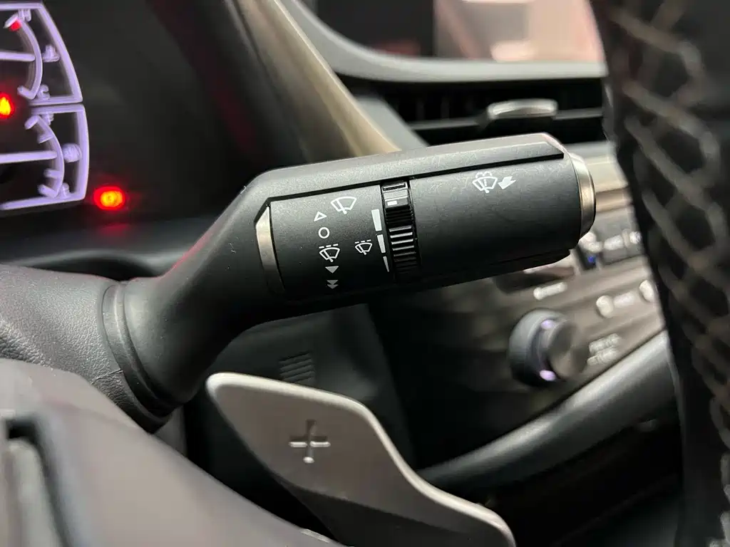 Lexus ES — миниатюра 21