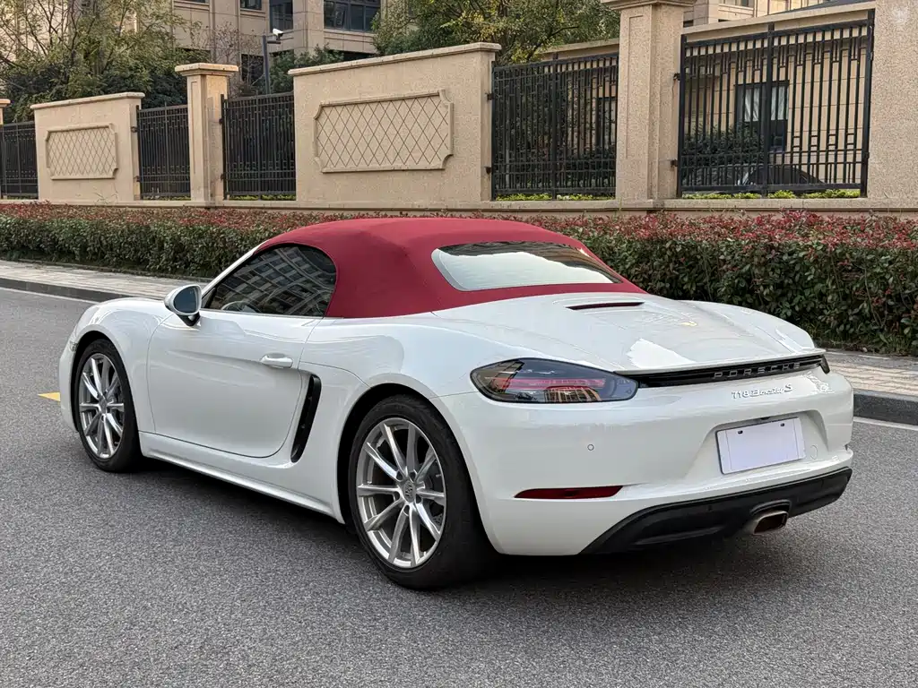 Porsche 718 2022 Boxster 2.0T