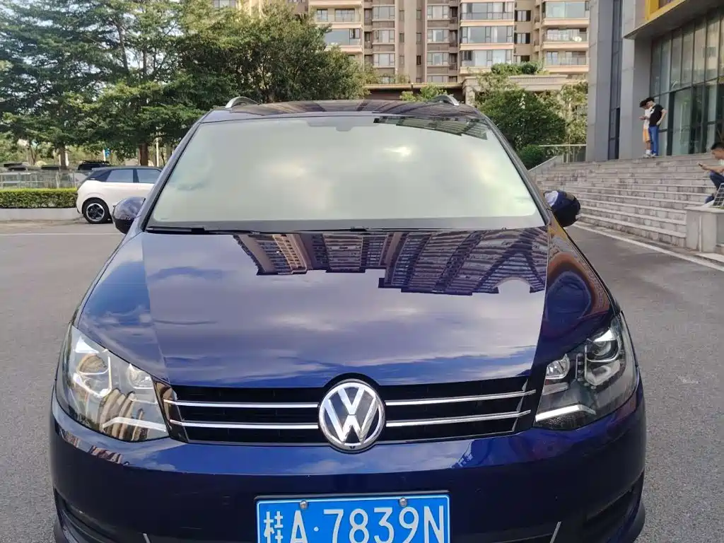 Volkswagen Sharan — миниатюра 2