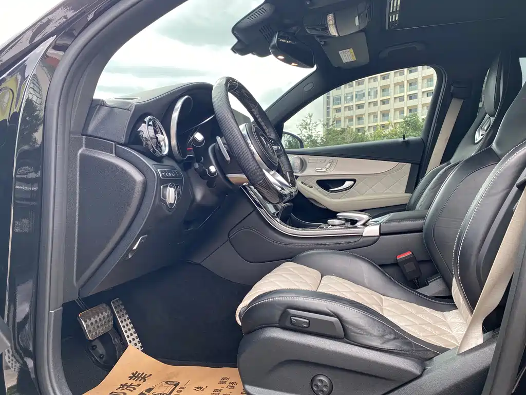 MERCEDES-BENZ GLC COUPE AMG