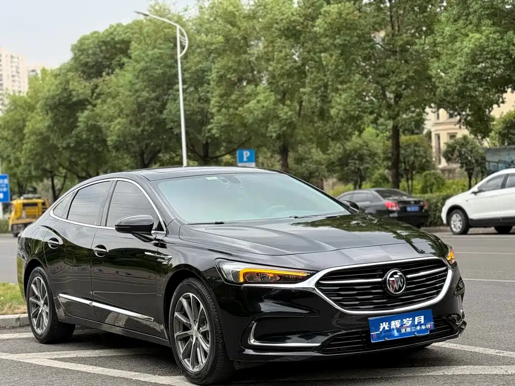 Buick LaCrosse — миниатюра 3