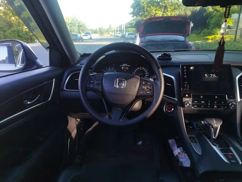 Honda Avancier — миниатюра 3