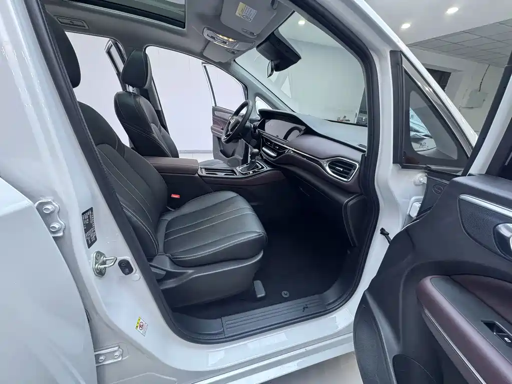 GAC Motor Trumpchi M6 — миниатюра 12