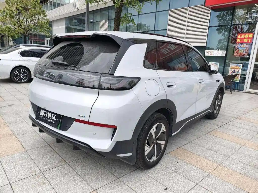 BYD Sealion 05 EV — миниатюра 7