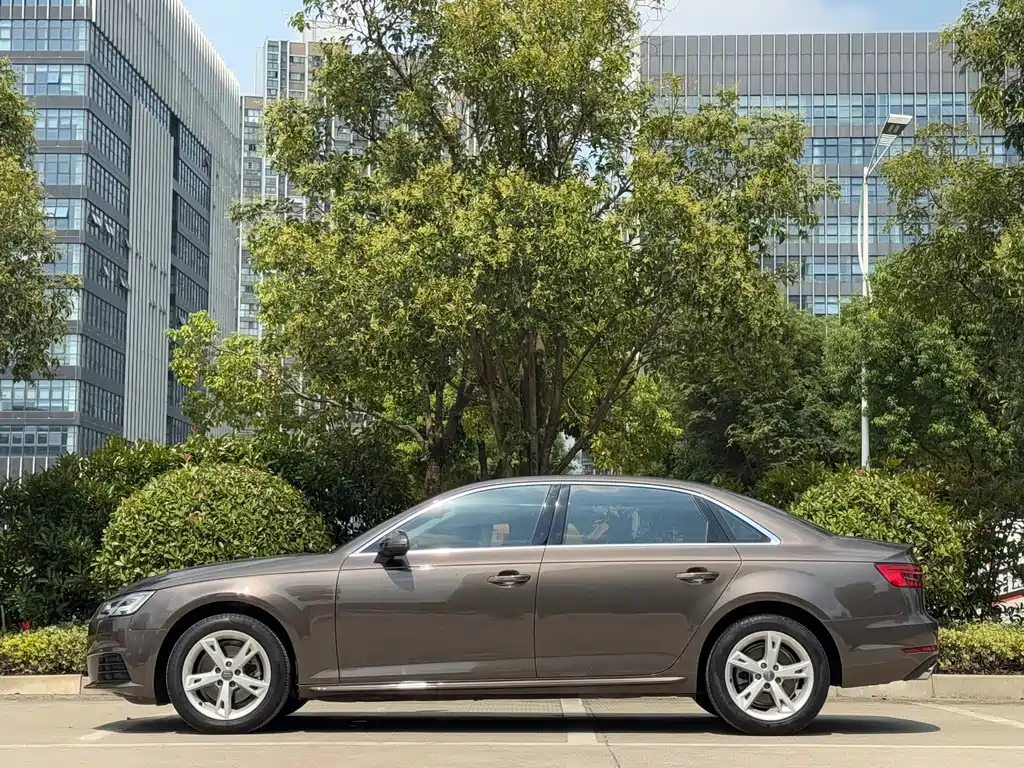 Audi A4L — миниатюра 3