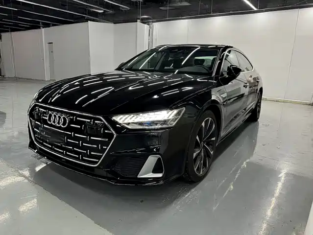 AUDI A7L