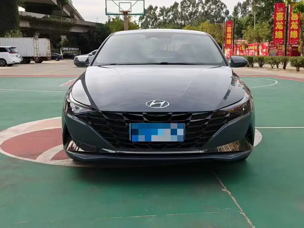 Hyundai Elantra — миниатюра 2
