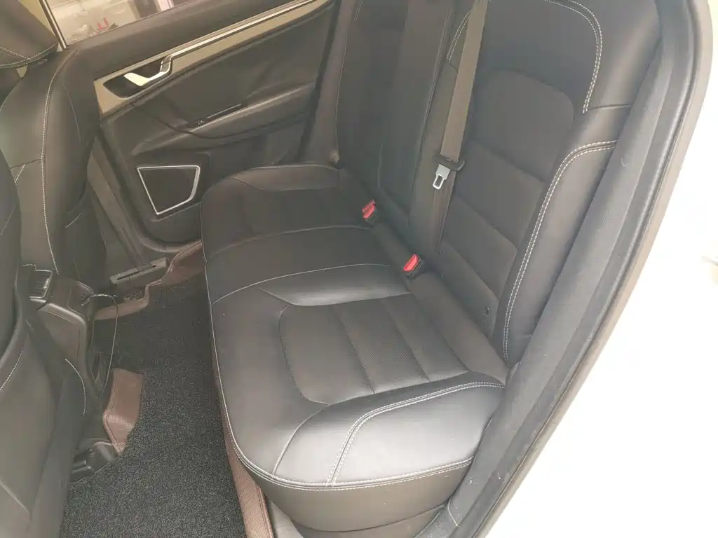 Geely Emgrand GS — миниатюра 15