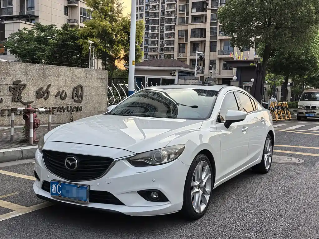 Mazda Atenza 2014