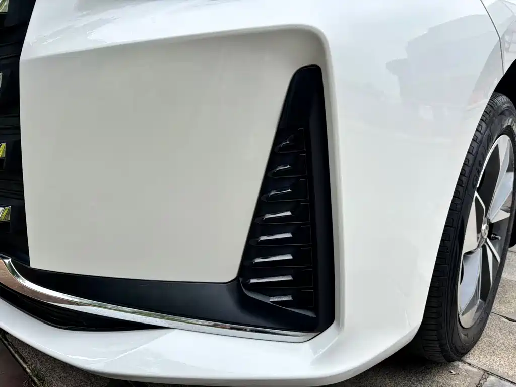 GAC Motor Trumpchi M6 — миниатюра 11