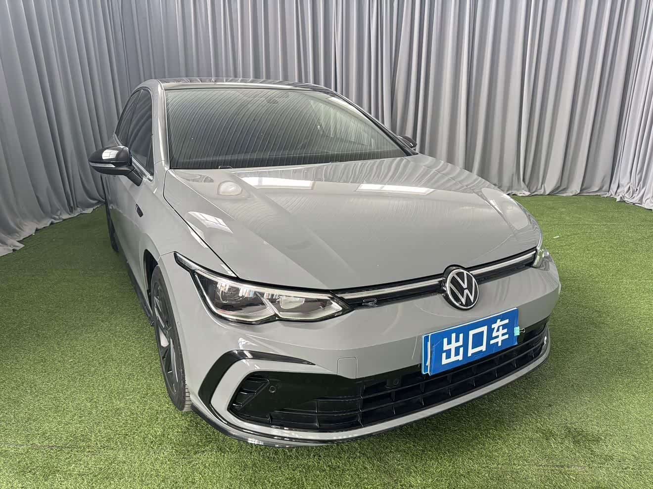Volkswagen Golf 1.4 л 2023 г. Серебристо-серый, пробег 43000 км
