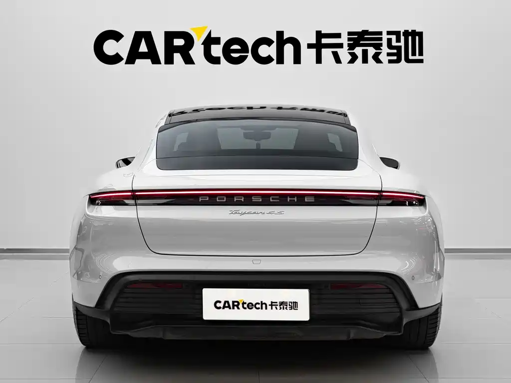 Porsche Taycan — миниатюра 3