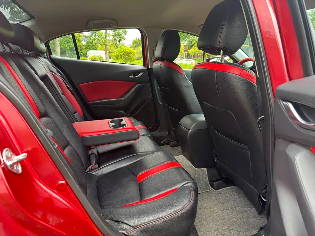 Mazda 3 Axela — миниатюра 15