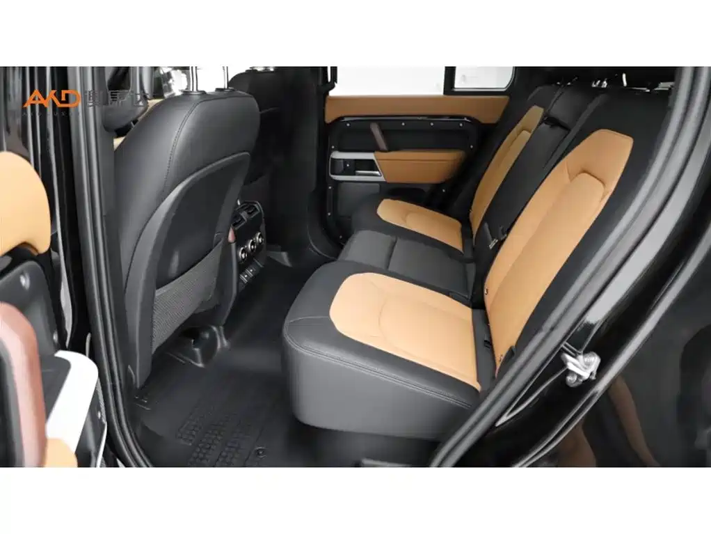 Land Rover Defender — миниатюра 7