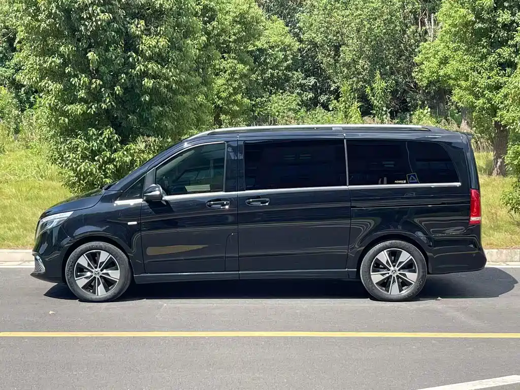 MERCEDES-BENZ V CLASS