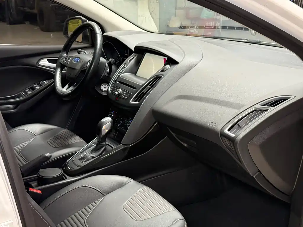 Ford Focus — миниатюра 20
