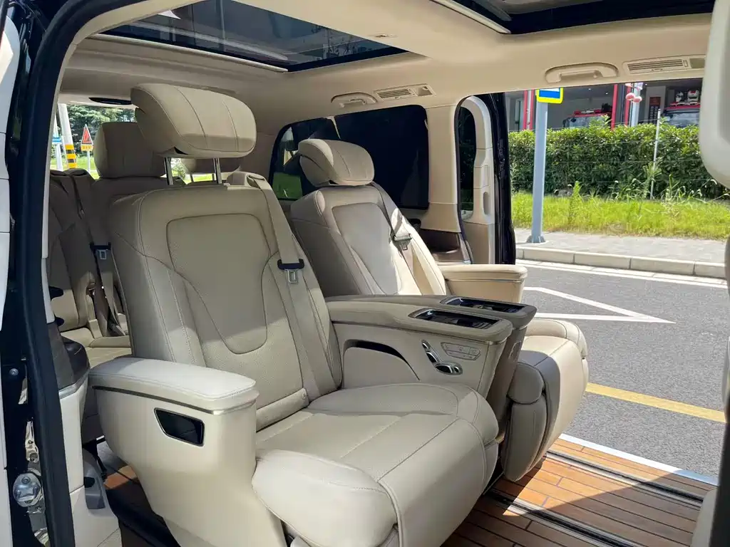 MERCEDES-BENZ V CLASS