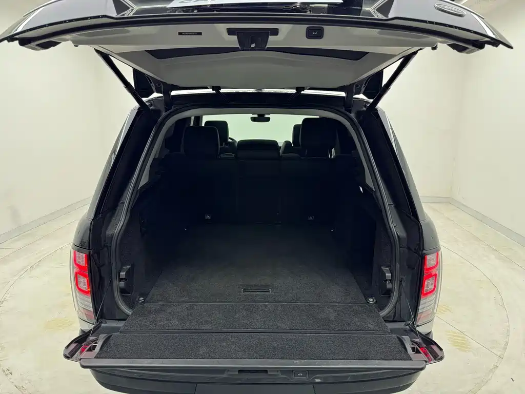 Land Rover Range Rover — миниатюра 20