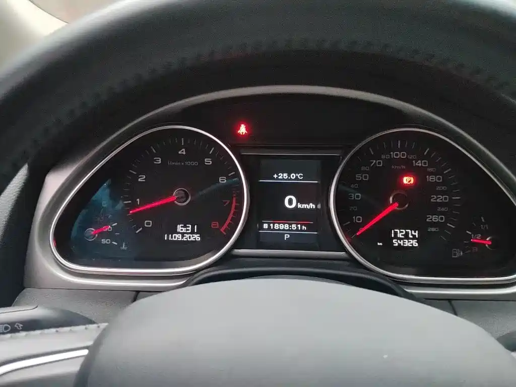 Audi Q7 — миниатюра 8