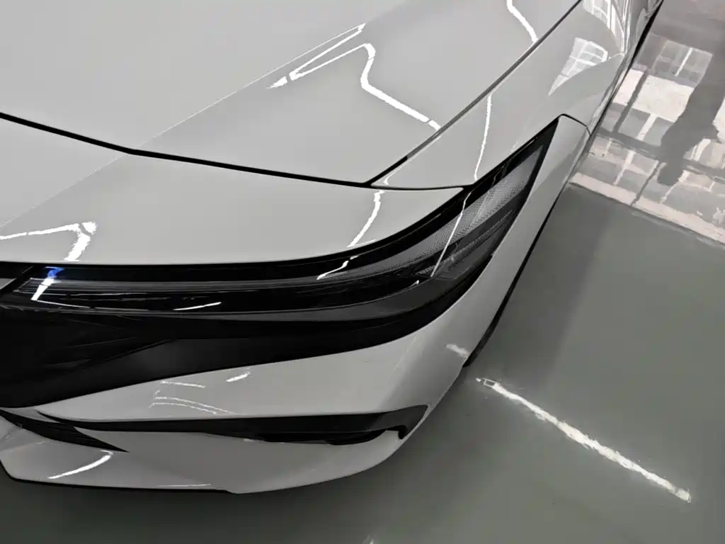 Hyundai Elantra — миниатюра 24