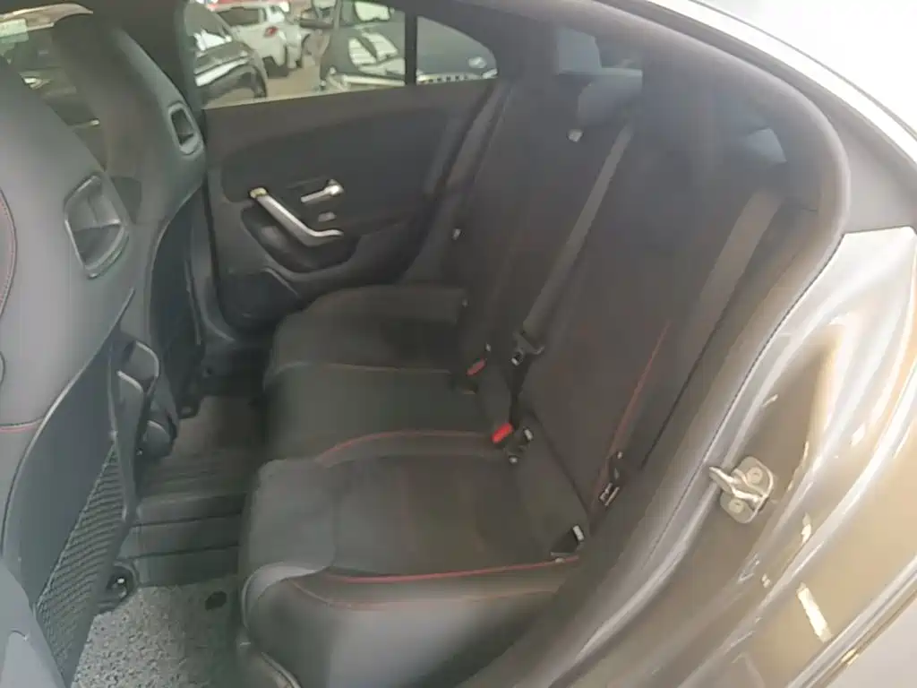 Mercedes-Benz CLA (Import) — миниатюра 17