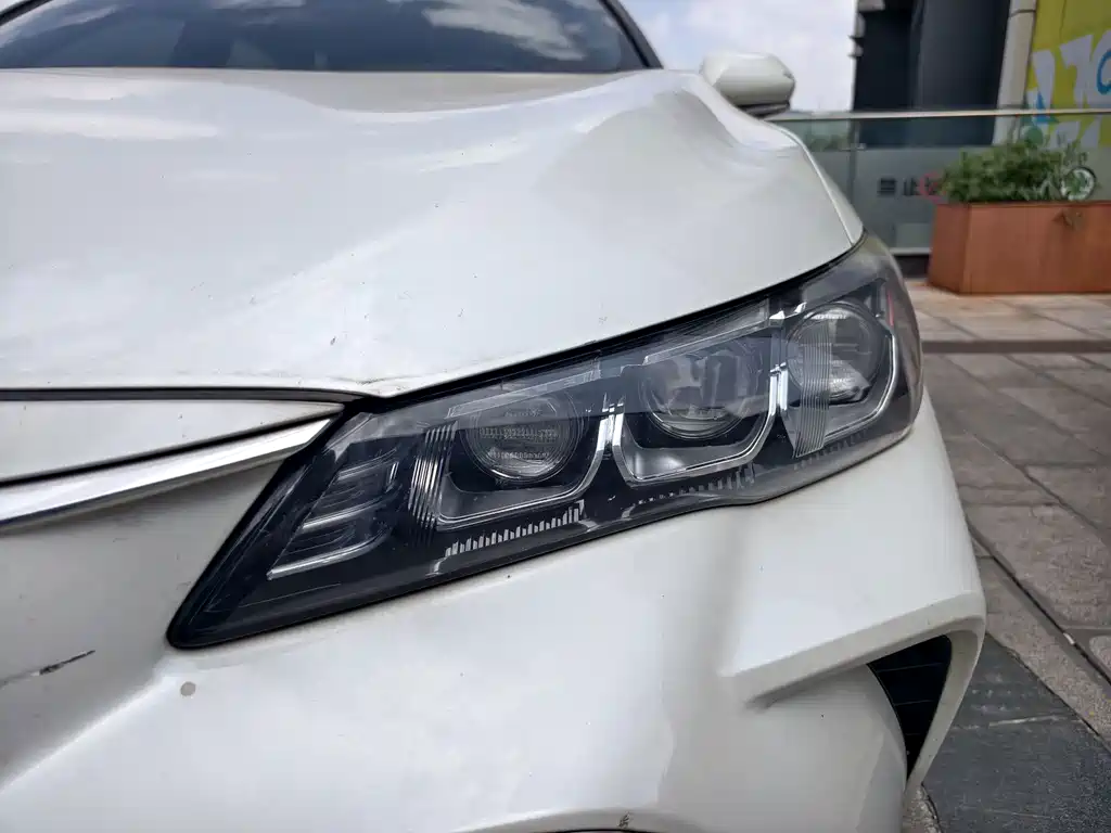 Toyota Avalon — миниатюра 4