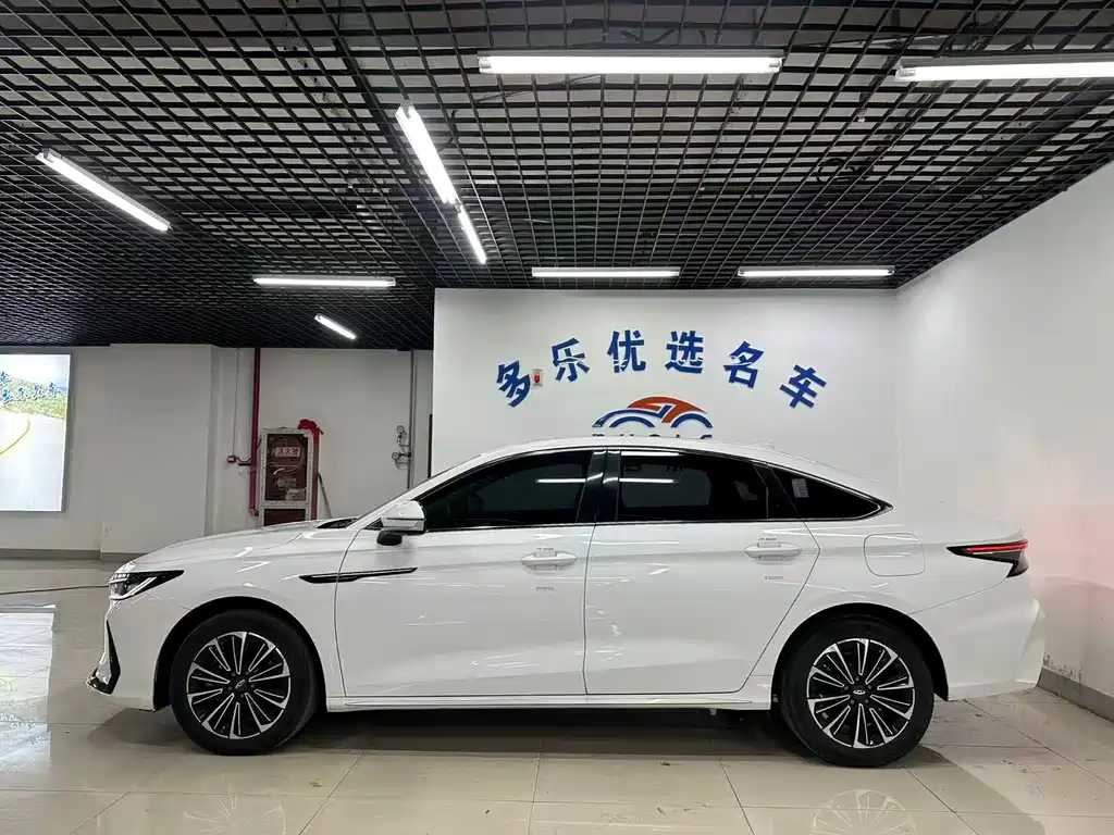 CHERY FENGYUN A8