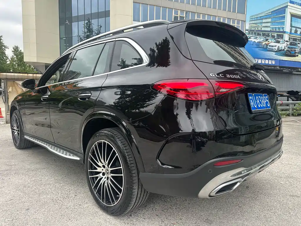 Mercedes-Benz GLC — миниатюра 12