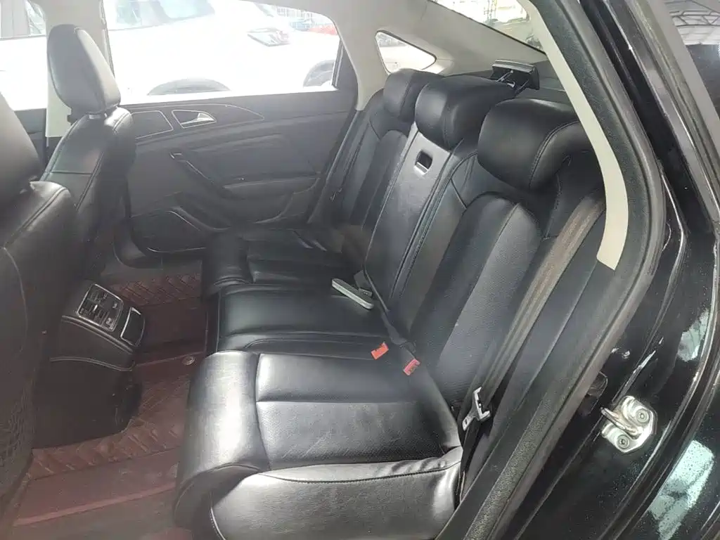 Zotye Zotye Z700 — миниатюра 17