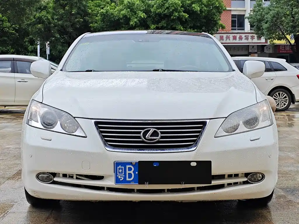 Lexus ES — миниатюра 2