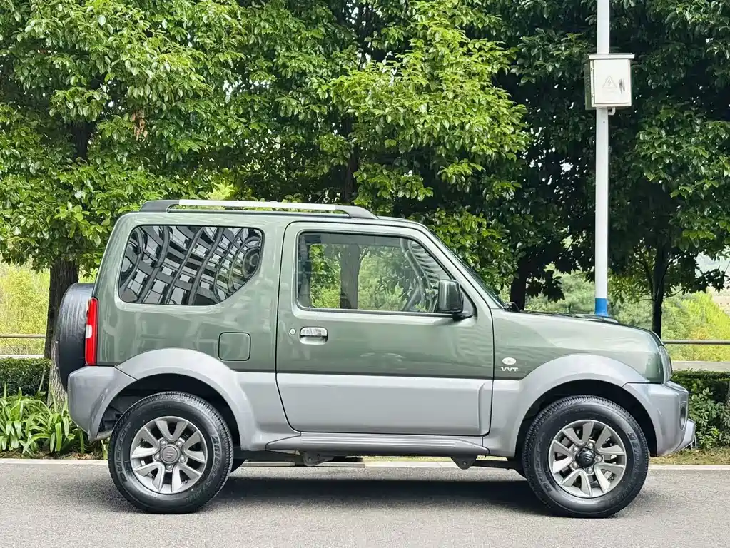 Suzuki Jimny — миниатюра 4