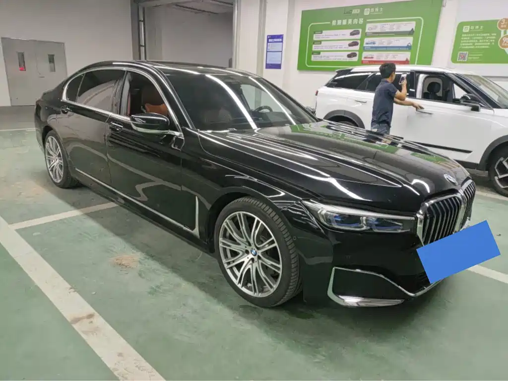 BMW 7 Series — миниатюра 2