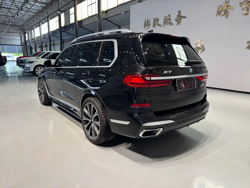 BMW X7 — миниатюра 4