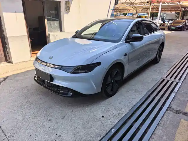 Leapmotor C01