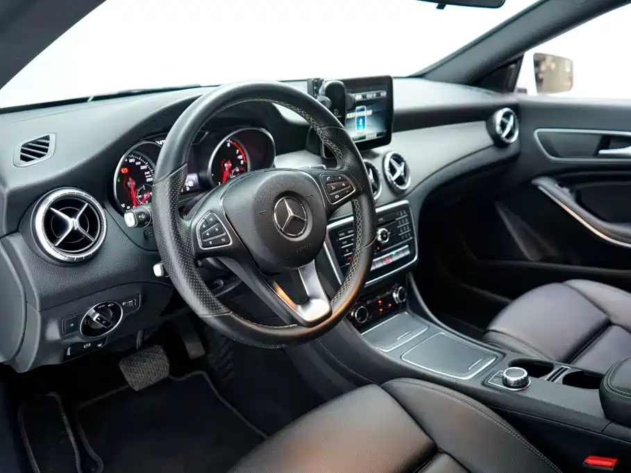 Mercedes-Benz CLA (Import) — миниатюра 16